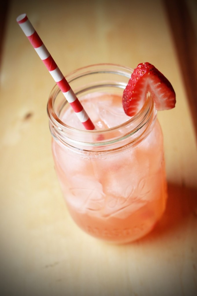 infused strawberry vodka lemonade