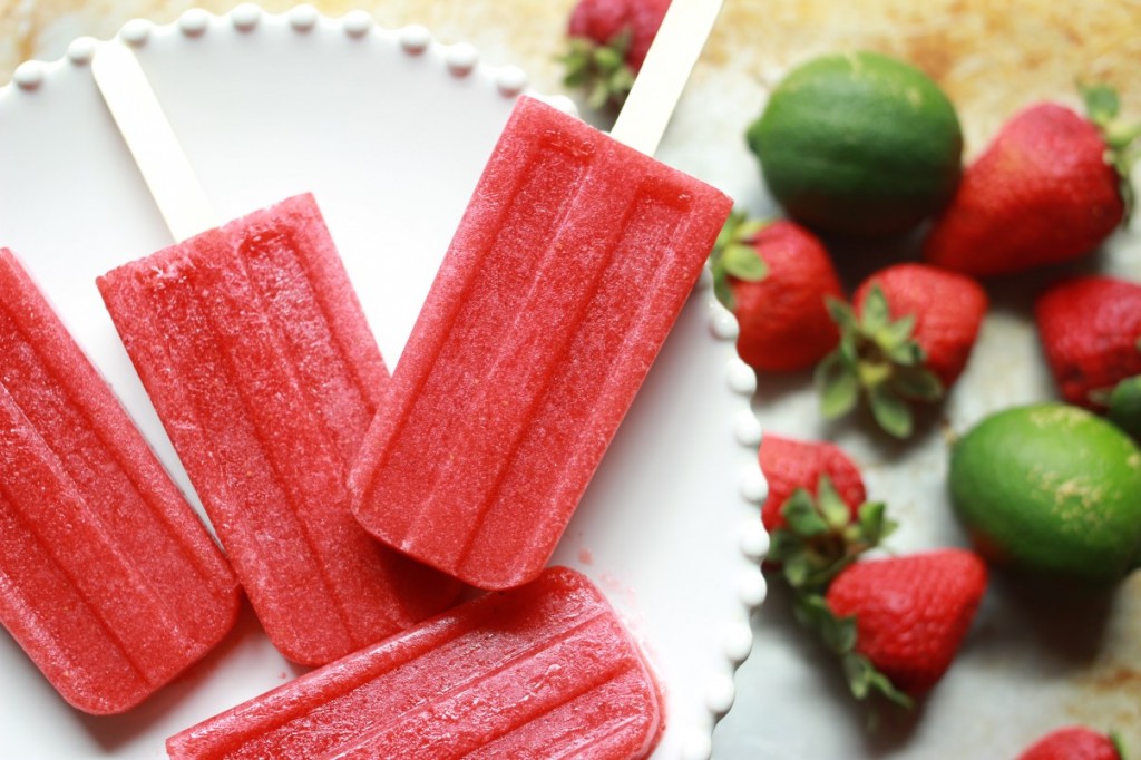 strawberry_limeade_popsicles